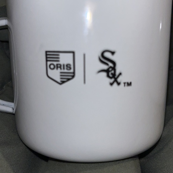 Set of two Chicago White Sox metal bear cup mug MLB baseball - Picture 4 of 5